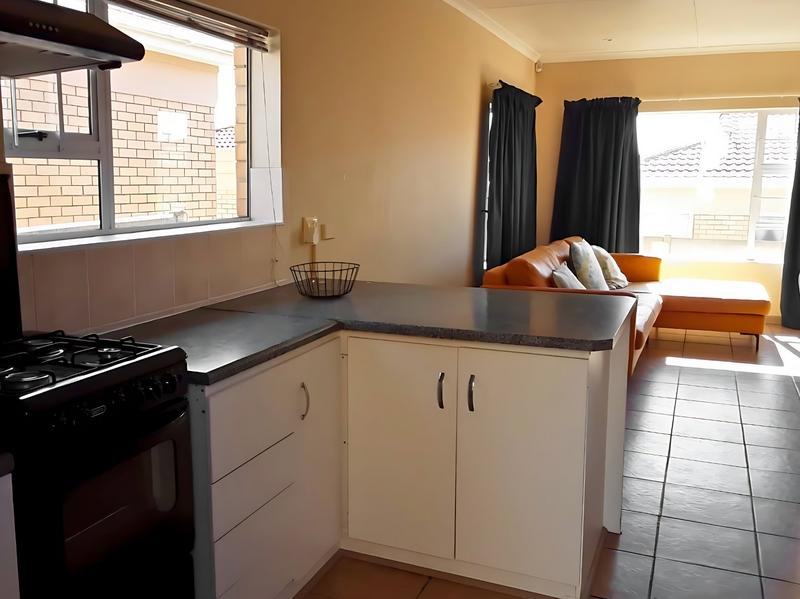 2 Bedroom Property for Sale in Heiderand Western Cape